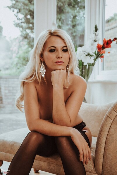 Emma Lou in Vintage Vibe from More Than Nylons