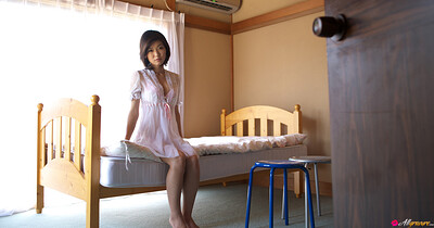Noriko Kijima in Summer Daydream from All Gravure