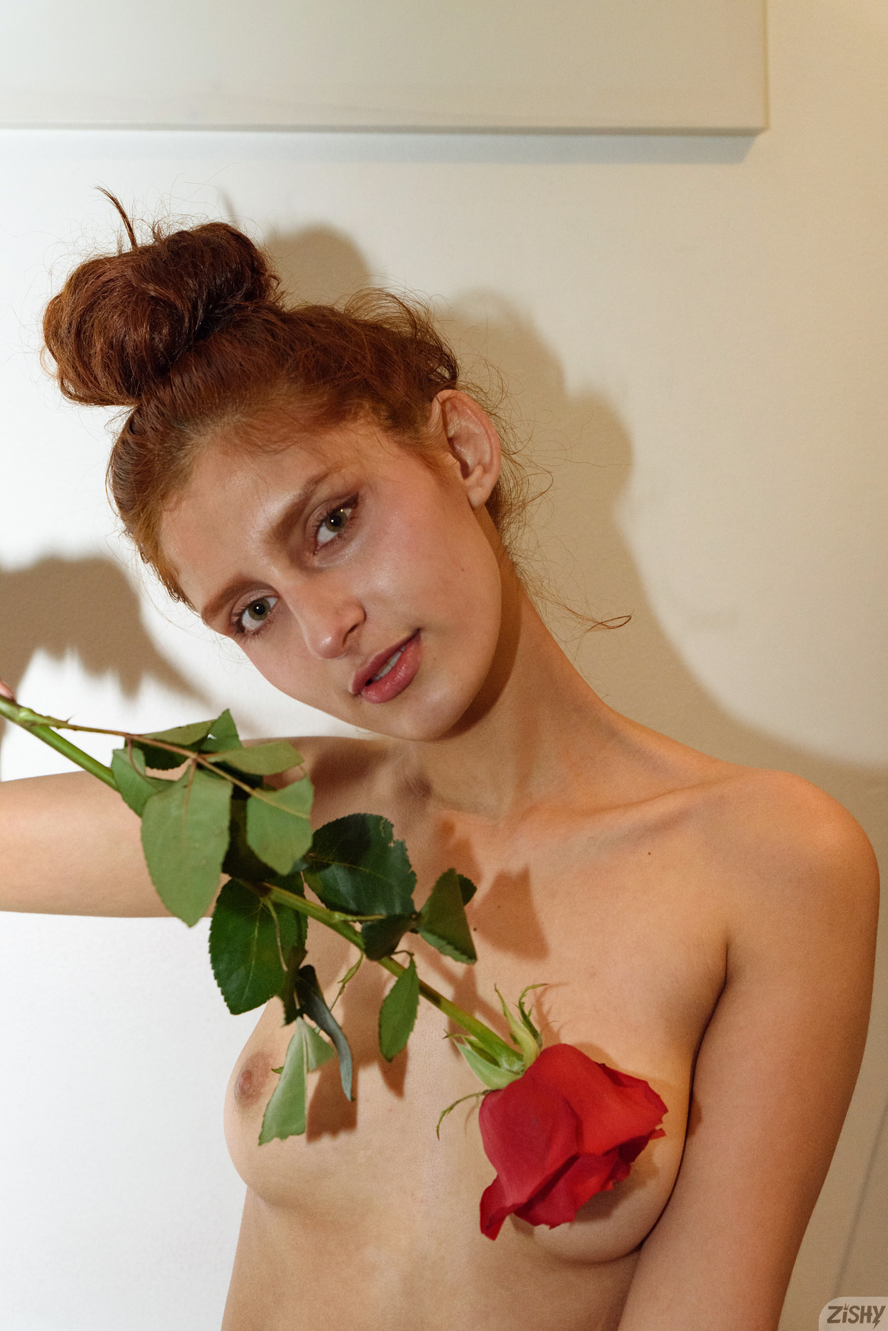 Rosa Calderon in Zishy set Rosas De Bogota