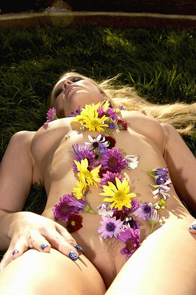 Bella in set #136 from ATK Premium