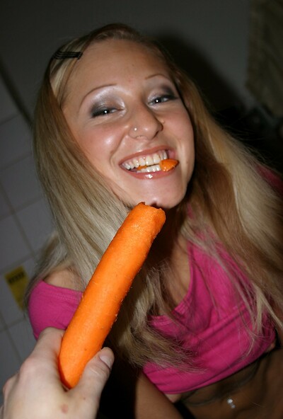 Viktoria in set #1148 from ATK Premium