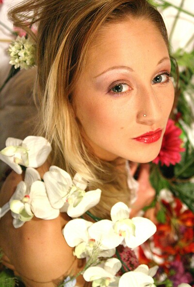 Viktoria in set #1336 from ATK Premium