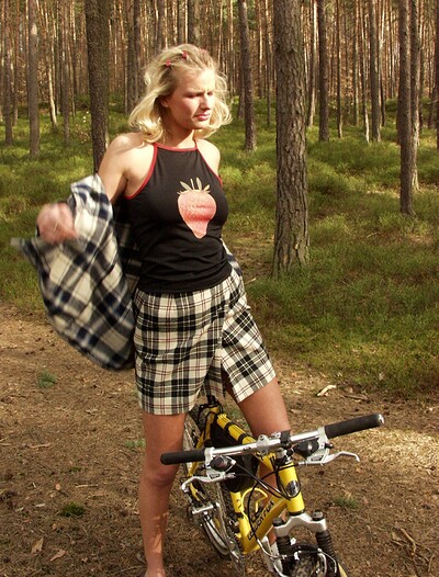 Angelika in set #1414 from ATK Premium