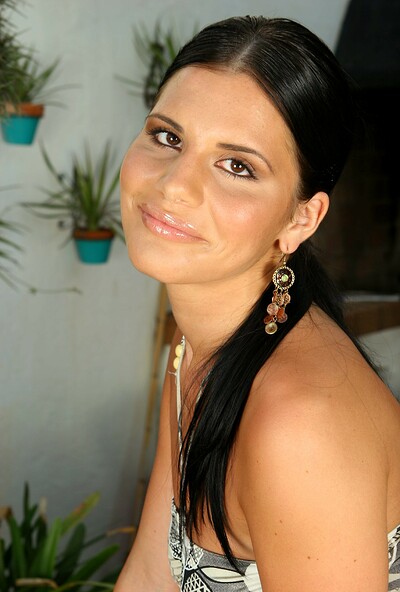 Giovana in set #2335 from ATK Premium