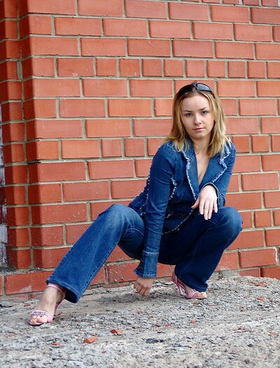 Bella in set #2497 from ATK Premium