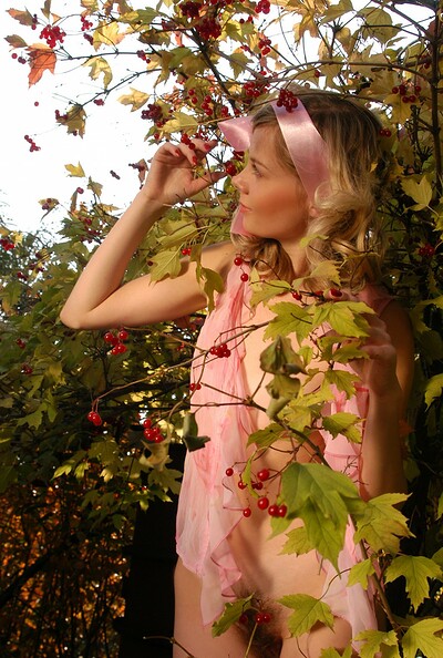 Olga in set #3689 from ATK Premium