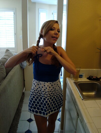 Nicole Ray in set #4401 from ATK Premium