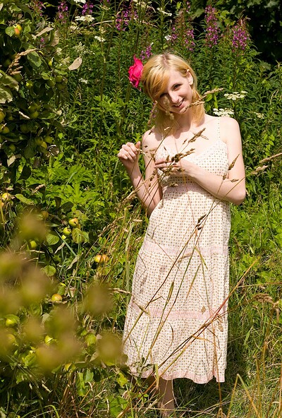 Helena Rose in set #4467 from ATK Premium