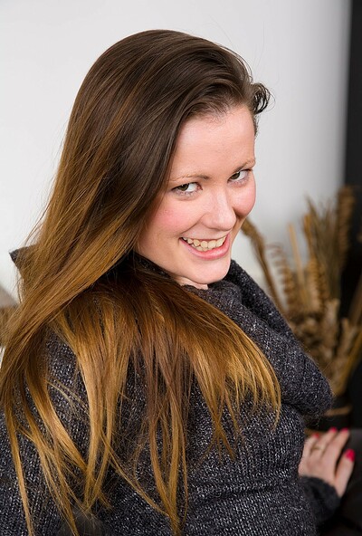 Vicki in set #4940 from ATK Premium