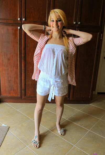 Missy Sweet in #8949 from ATK Premium