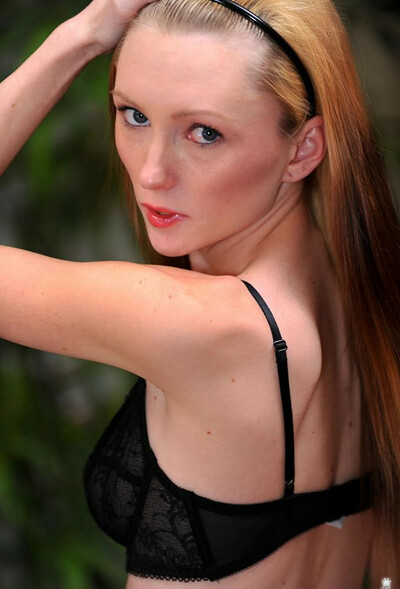 Amy Quinn in #8988 from ATK Premium