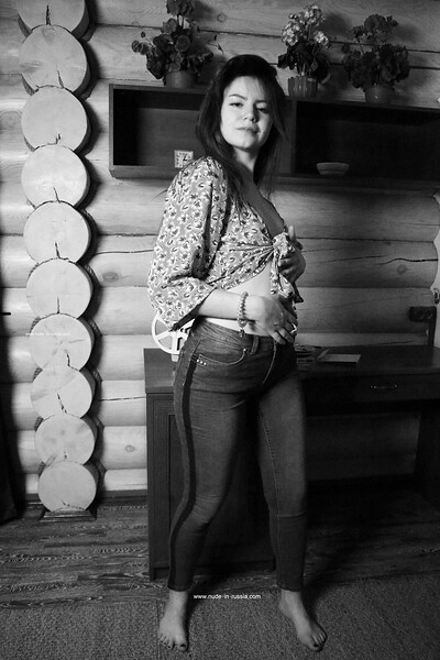 Kitsuna in Film Projector RUS from Nude In Russia