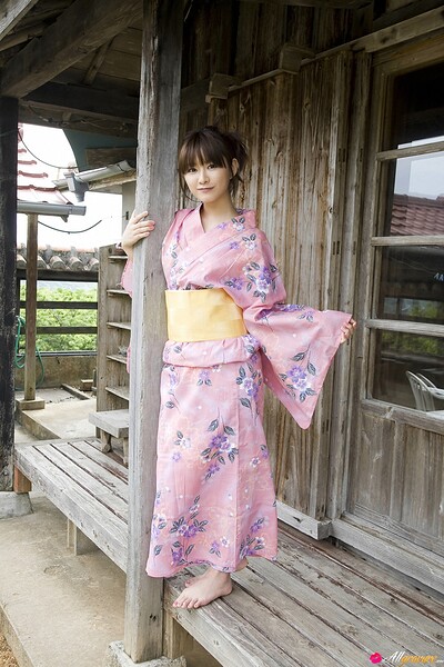 Natsumi Kamata in Kimono Angel from All Gravure