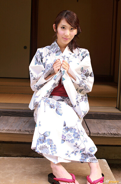 Haruka Kohara in Traditional Heart from All Gravure