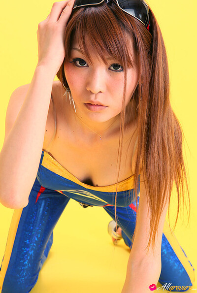 Minami Haduki in Wedssport 2 from All Gravure