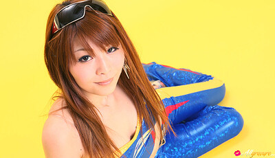 Minami Haduki in Wedssport 2 from All Gravure