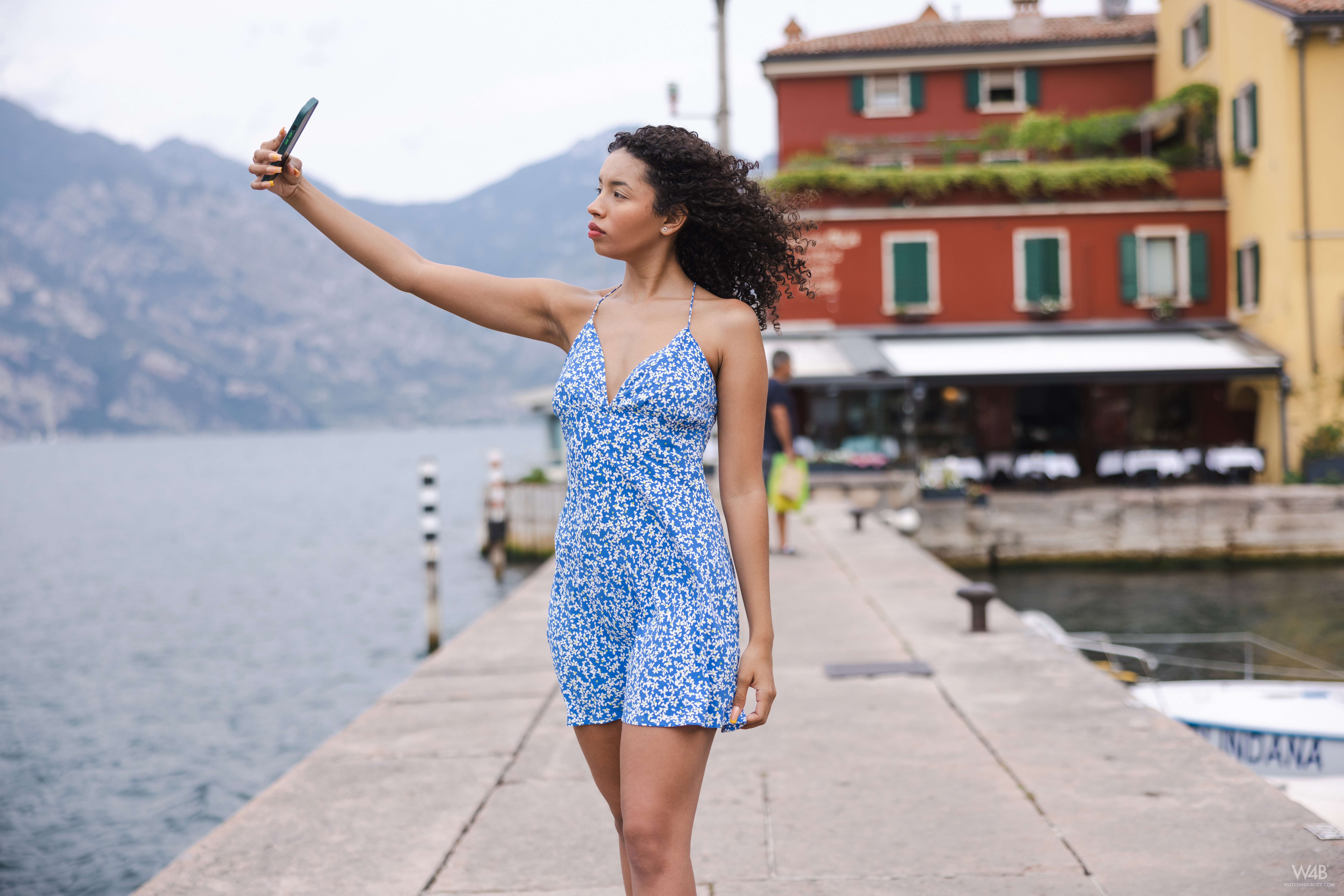 Valery Ponce in Watch 4 Beauty set Lago Di Garda