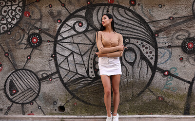 Aria in MPL Studios set Postcard from Porto