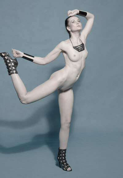 Anne in Nude In Vogue from Nude Muse