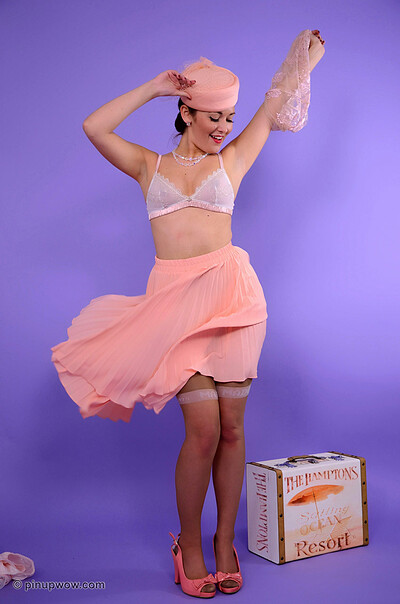 Zoe Alexandra in Lift Please! from Pinup Wow