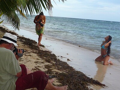 Corail and Melisa Mendini in Bts from Louis de Mirabert
