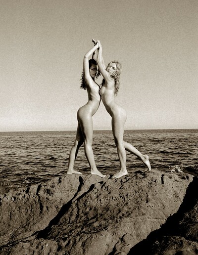 Saskia-et-janette in Girls Fighting from Gallery Carre