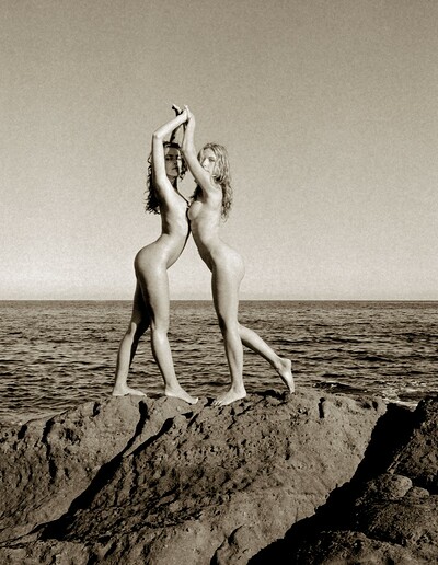 Saskia-et-janette in Girls Fighting from Gallery Carre
