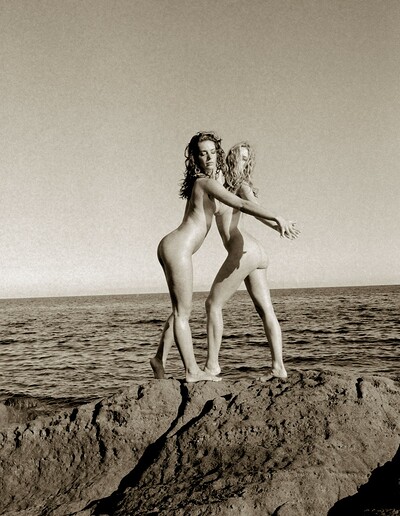 Saskia-et-janette in Girls Fighting from Gallery Carre