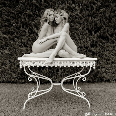 Janette-et-ornella in On The Table from Gallery Carre