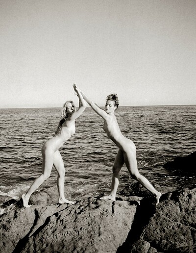 Saskia-et-janette in Girls Fighting from Gallery Carre