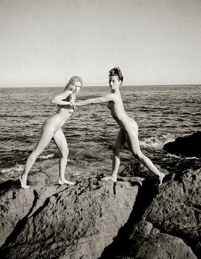 Saskia-et-janette in Girls Fighting from Gallery Carre