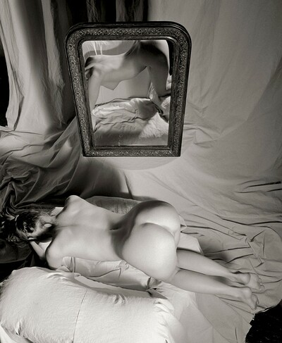 Helenka in Magic Miror from Gallery Carre