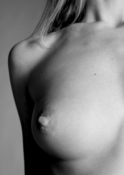 Elise in Close Ups 2 from Gallery Carre