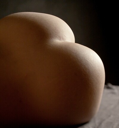 Vivianne in On The Table from Gallery Carre