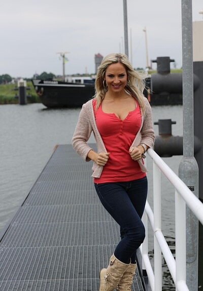 Vanessa Cooper in #40871 from Club Sweethearts