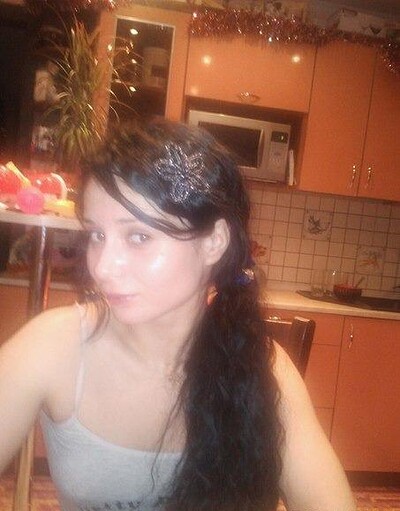 Kristall R in #35258 from Club Sweethearts