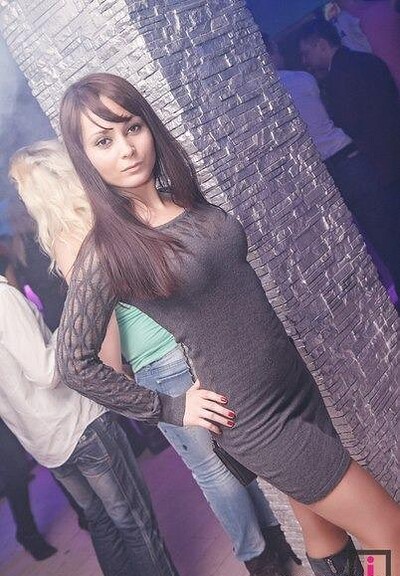 Kristall R in #35258 from Club Sweethearts
