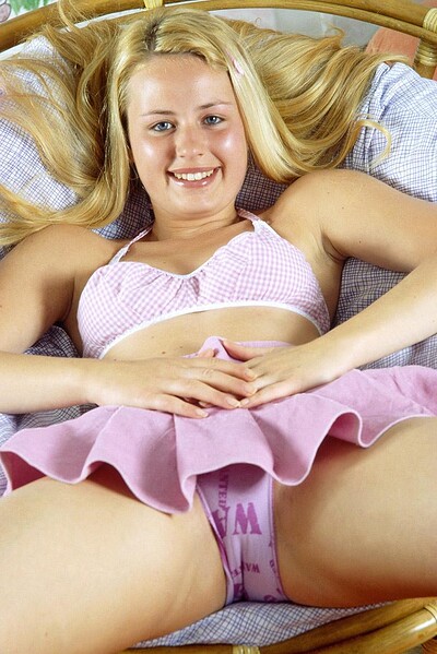 Alice E in #7253 from Club Sweethearts