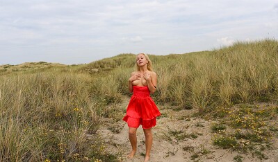 Esmee in #25509 from Club Sweethearts