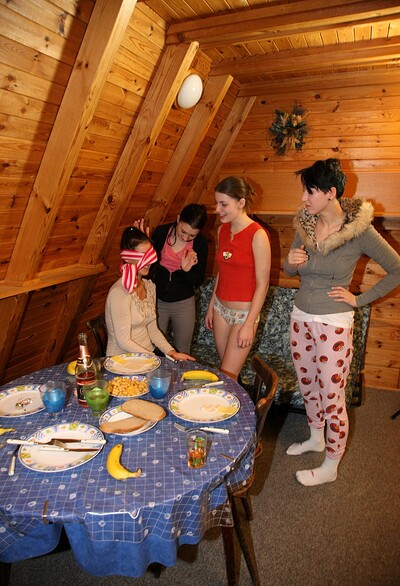 Linda O and Nicoletta H in #23595 from Club Sweethearts