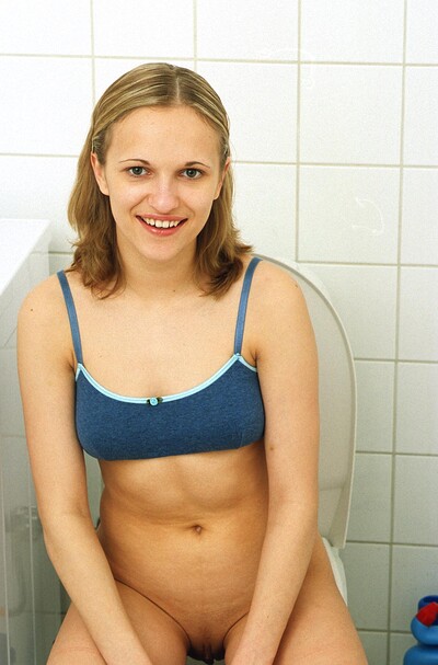 Eline in Club Sweethearts set #23427
