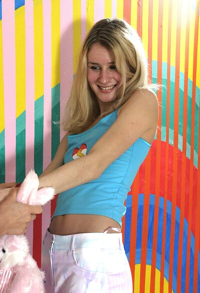 Camilla B and Scarlett B in #23040 from Club Sweethearts