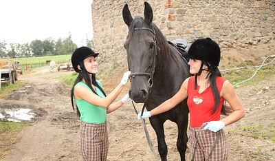 Lucy Q and Angelica B in #17977 from Club Sweethearts