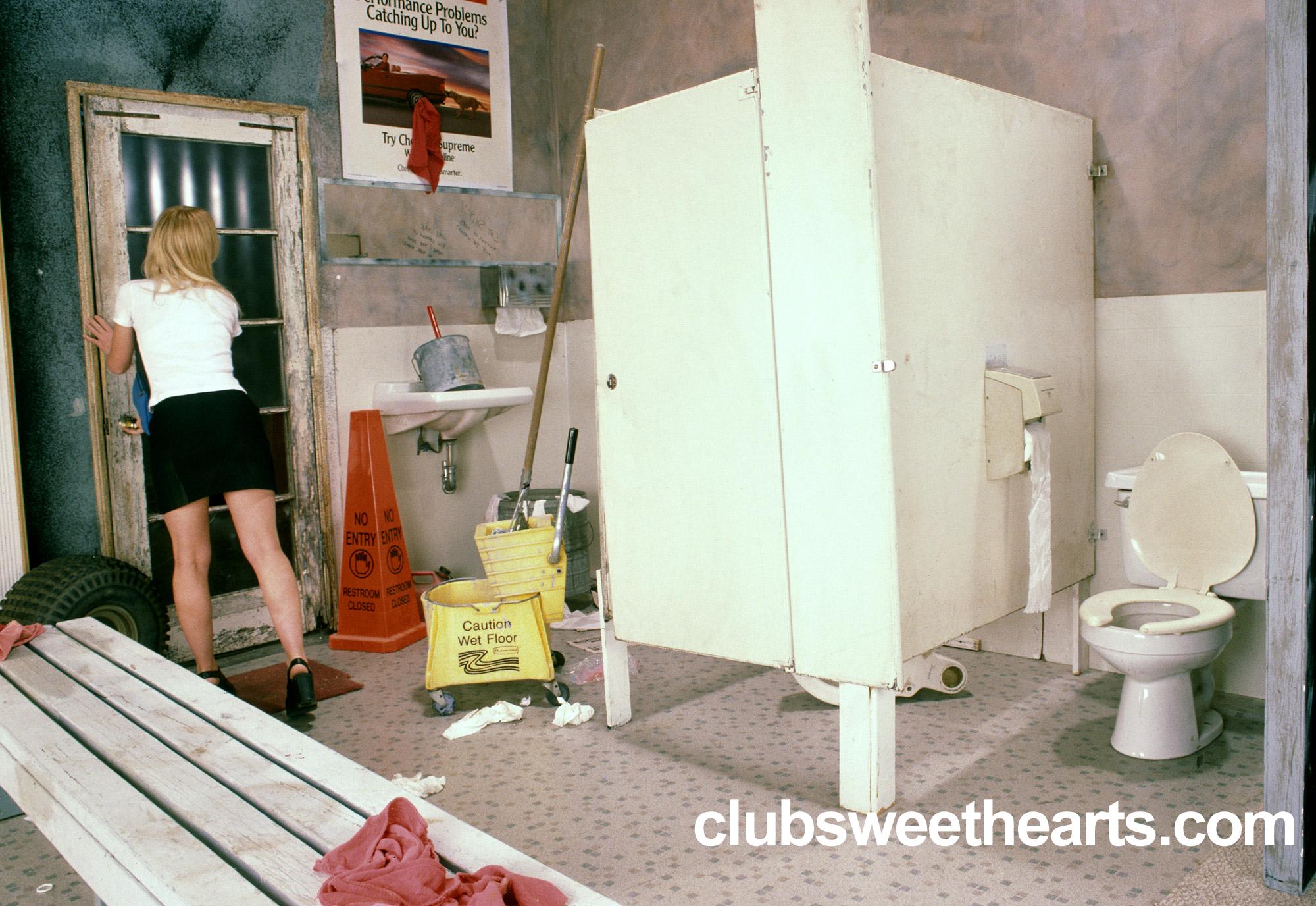 Tracy E in Club Sweethearts set #7292