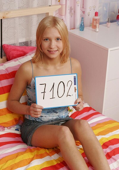 Hailey in #6286 from Club Sweethearts