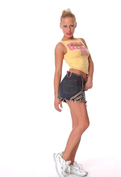 Vanessa D in #4764 from Club Sweethearts