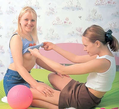 Miriam and Clio in #6101 from Club Sweethearts