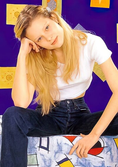 Bridget in #4945 from Club Sweethearts