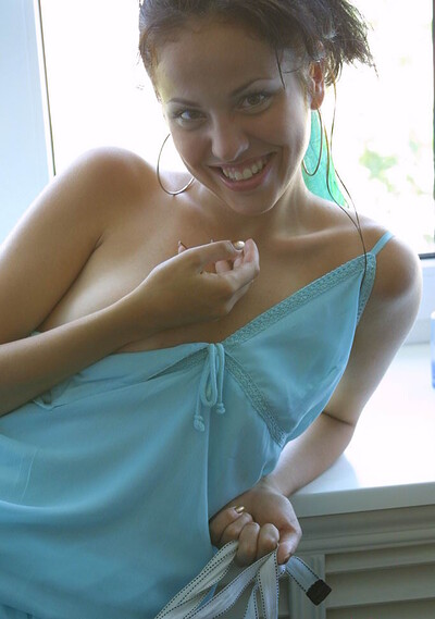 Giselle in 18 Magazine set Green dress