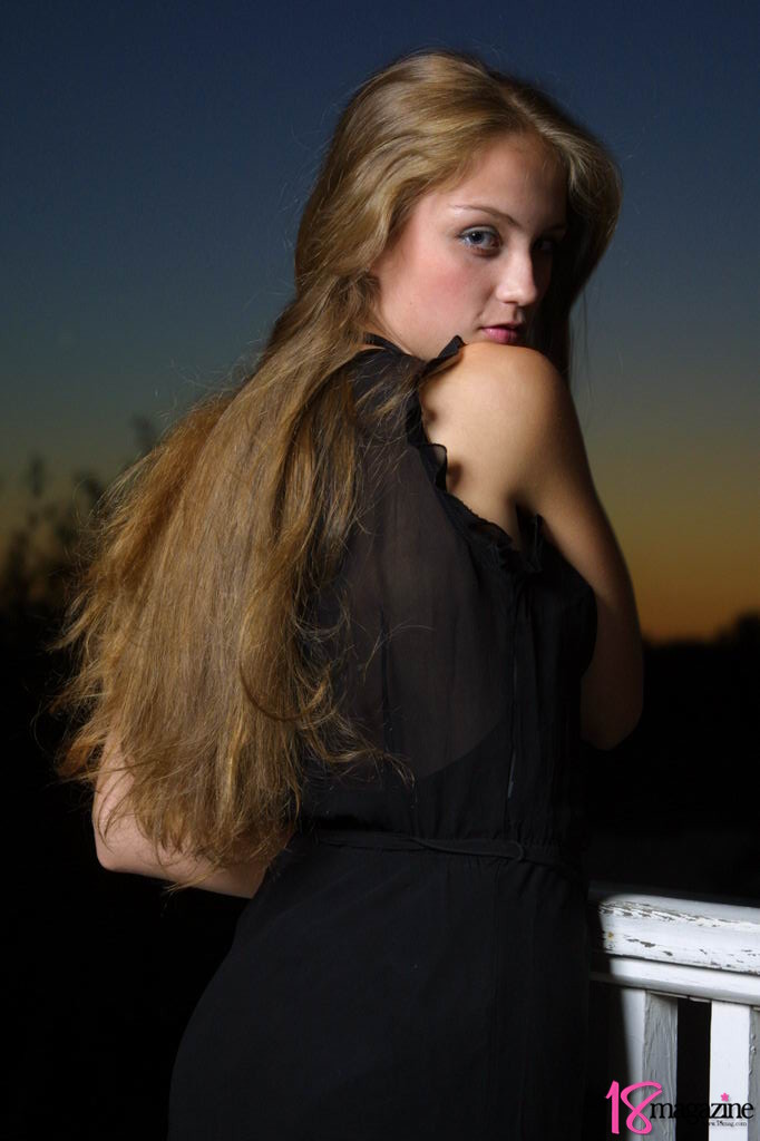 Helena in 18 Magazine set Green dress